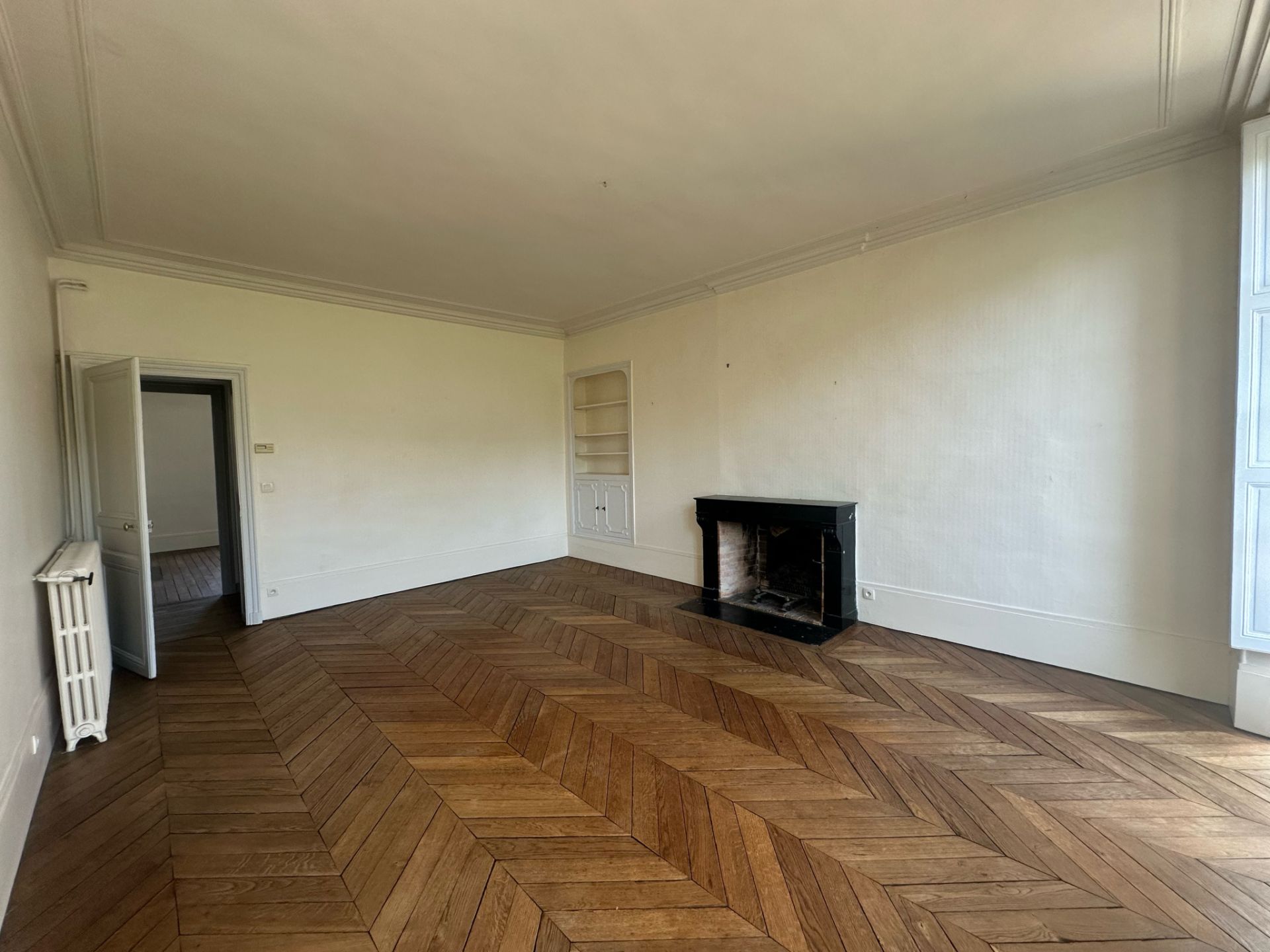 appartement 6 pièces en location sur Versailles (78000)