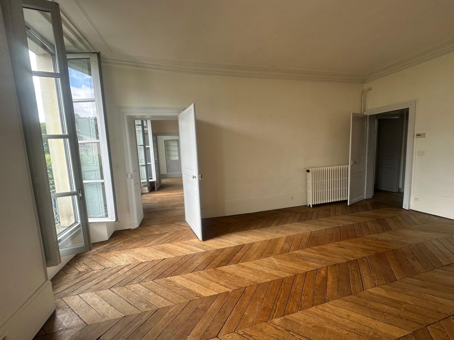 appartement 6 pièces en location sur Versailles (78000)