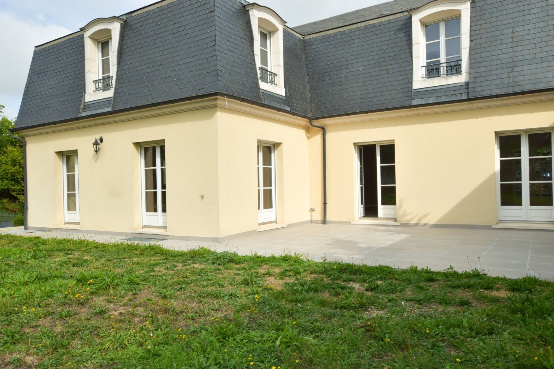 propriété 9 pièces en location sur Orgeval (78630) - Plus de details