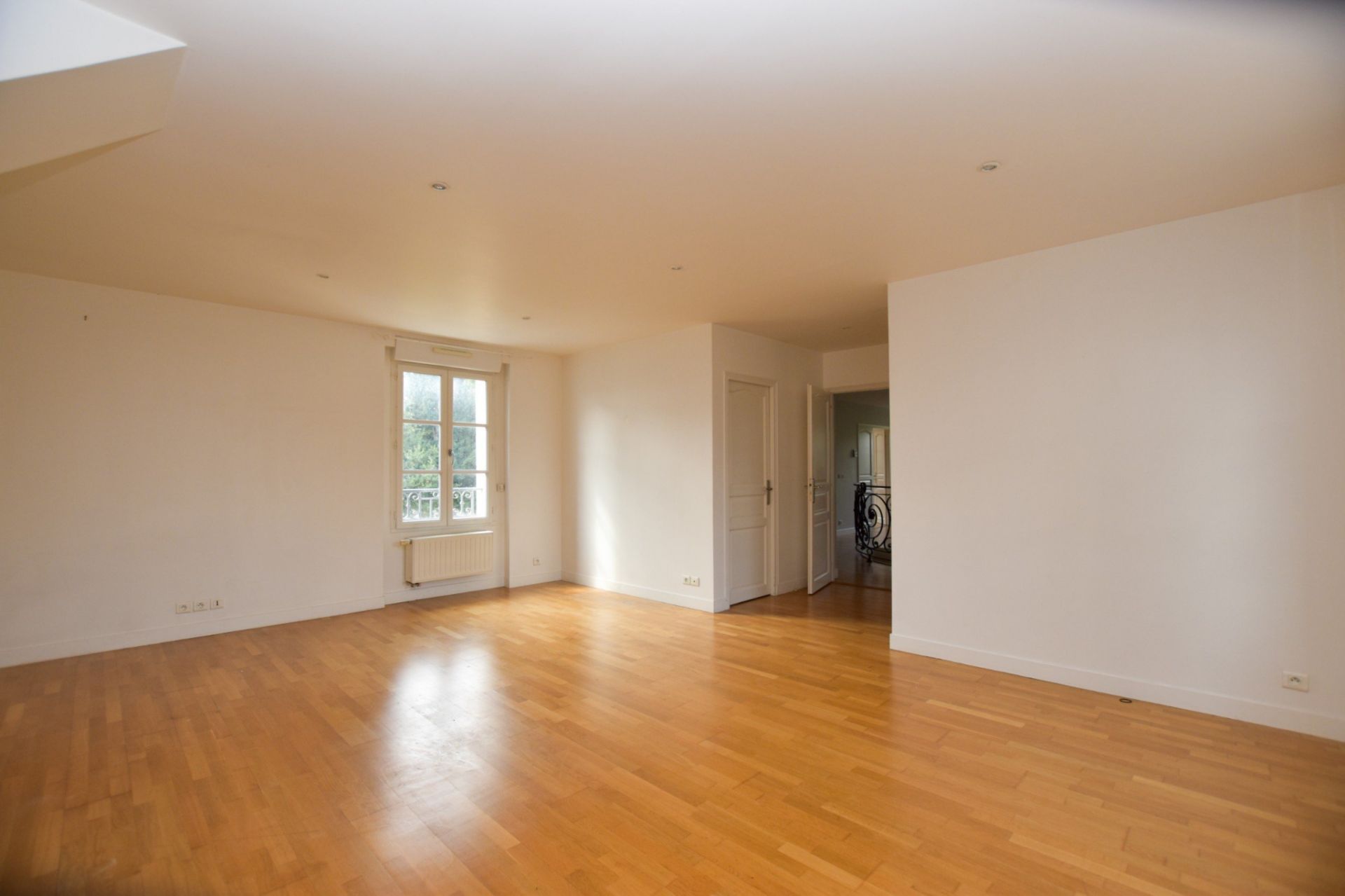 propriété 9 pièces en location sur Orgeval (78630)