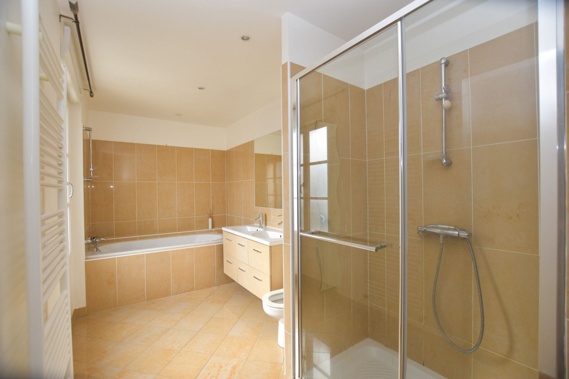 propriété 9 pièces en location sur Orgeval (78630)