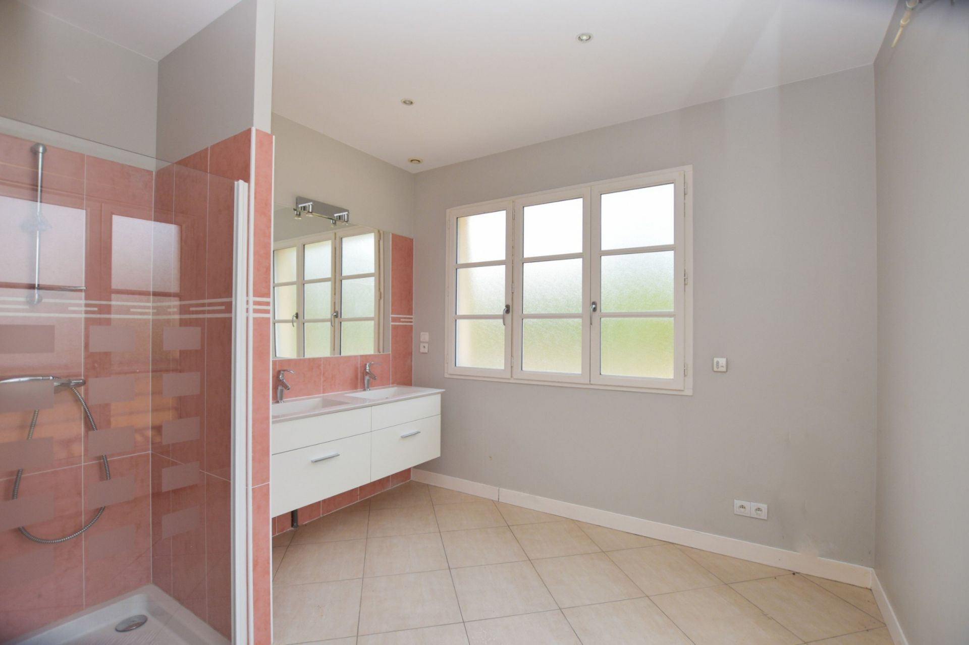 propriété 9 pièces en location sur Orgeval (78630)