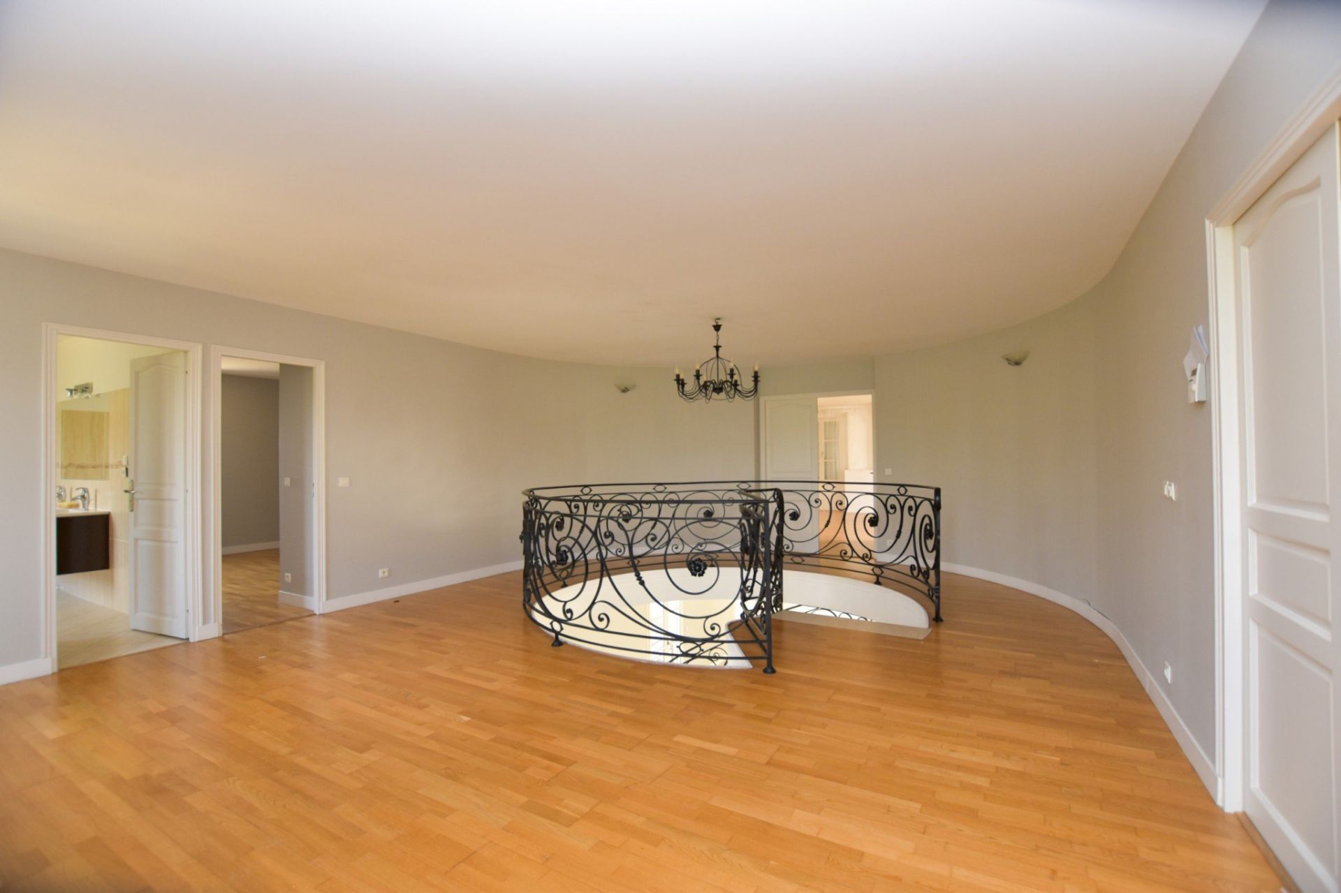 propriété 9 pièces en location sur Orgeval (78630)