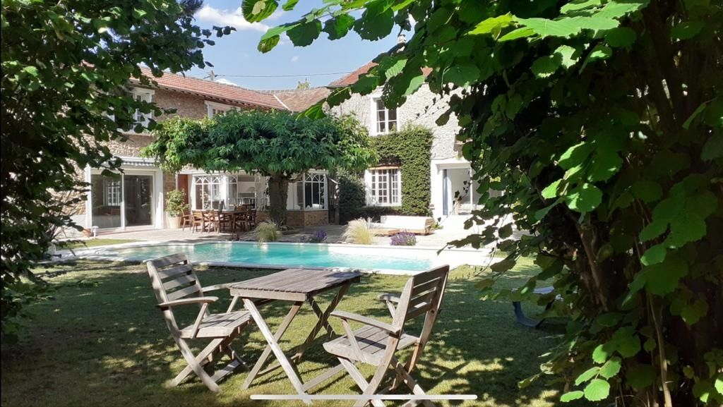 house 5 rooms for sale on CHEVREUSE (78460) - See details