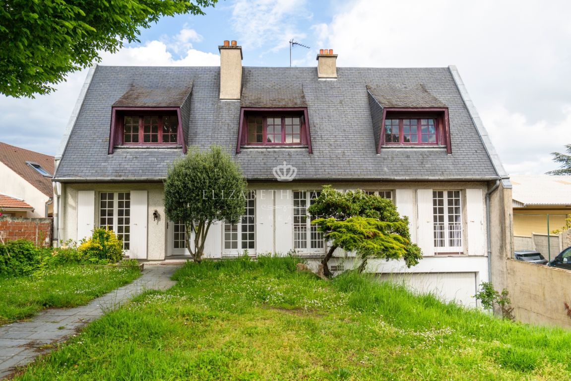 house 9 rooms for sale on CHAMBOURCY (78240) - See details