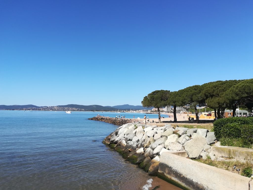 apartment 3 rooms for sale on FREJUS (83600) - See details