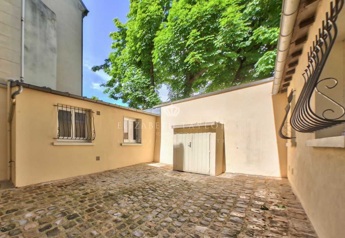 apartment 3 rooms for sale on Saint-Germain-en-Laye (78100) - See details