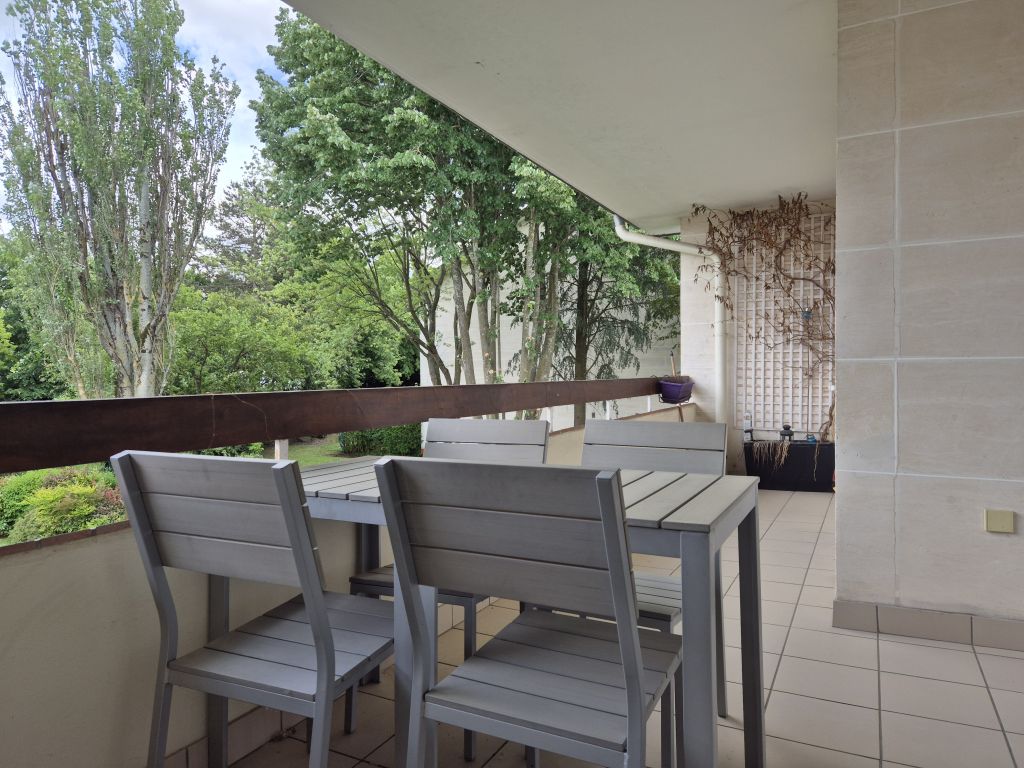 apartment 8 rooms for sale on Louveciennes (78430) - See details
